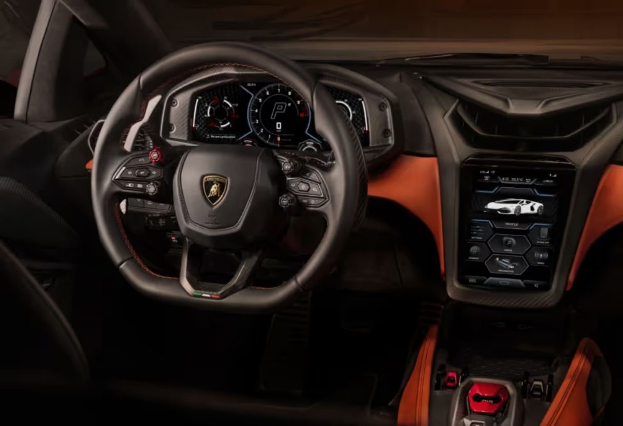 Lamborghini Revuelto 2025 (1) Lamborghini Revuelto 2025