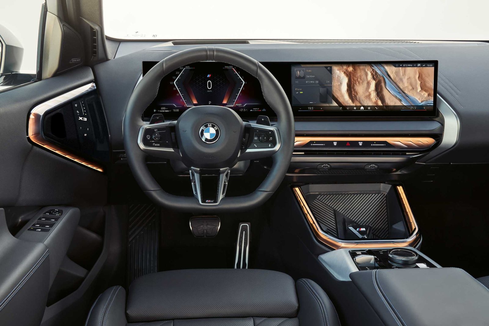 P90554824-the-new-bmw-x3-20xdrive-interior-06-2024-2249px